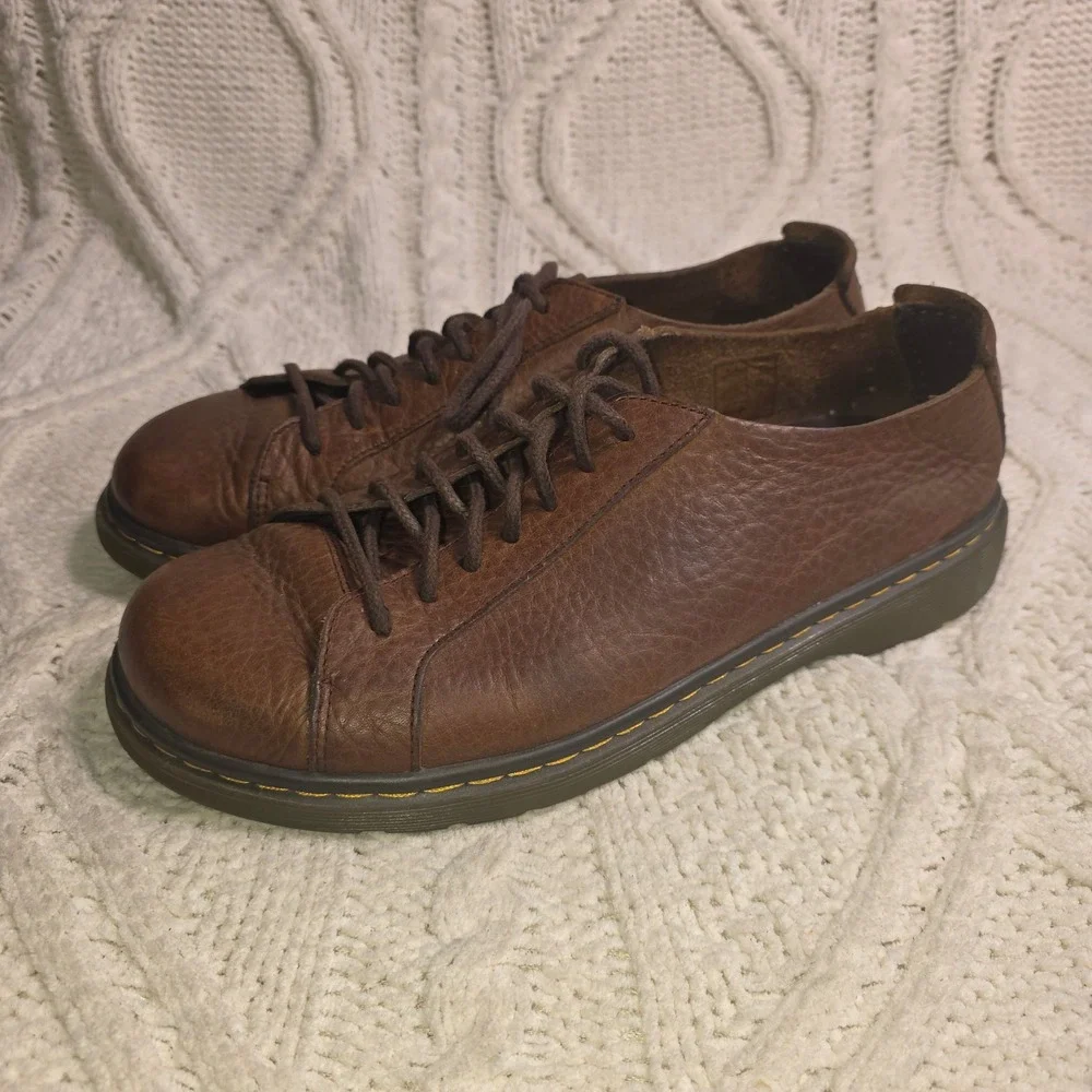 Dr. Martens Islip Oxford Loafers Brown Pebbled Leather Lace Up Mens 10 Excellent